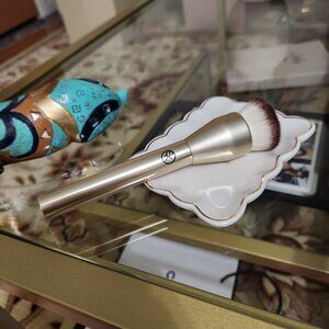 Sonia Kashuk Gold Flat Top Brush